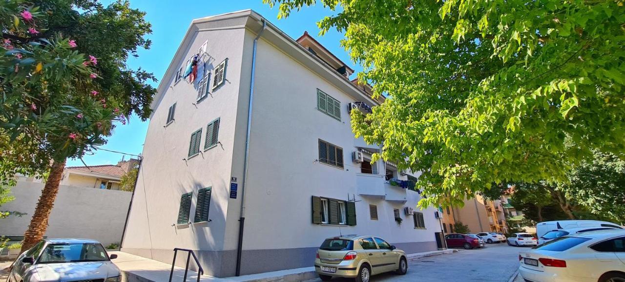 Attic Split Apartment Near City Centre Bagian luar foto